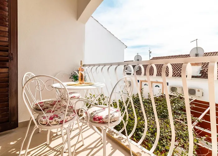 Sunny Beach Apartment Lavica